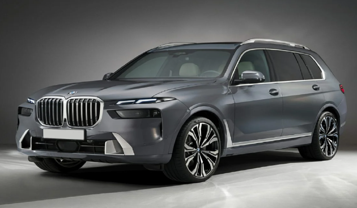 السيارة BMW X7 موديل 2024 