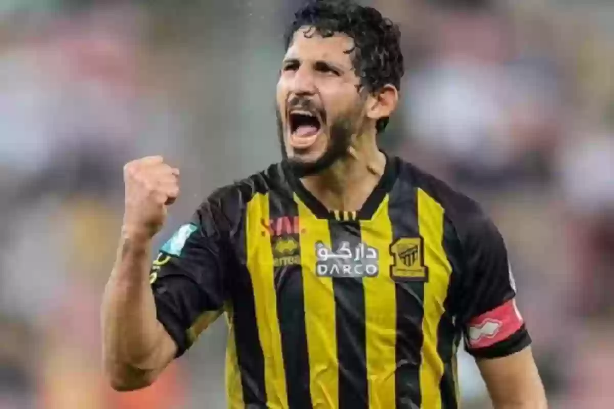 مدافع الهلال السعودي يُدافع عن ألوان اتحاد جدة.. بديل حجازي هلالي!!