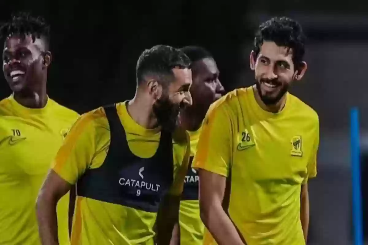 أحمد حجازي يعود لتدريبات الاتحاد.. بنزيما يغيب عن الانظار