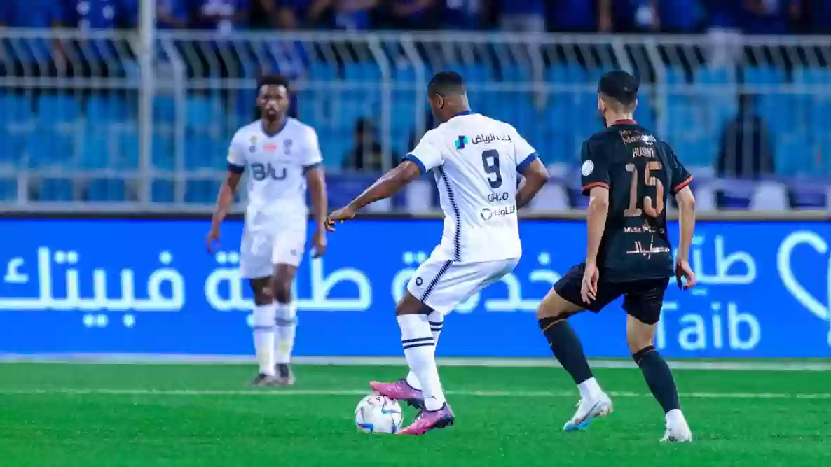 كوريلا في ورطة قبل لقاء الهلال والشباب السعودي