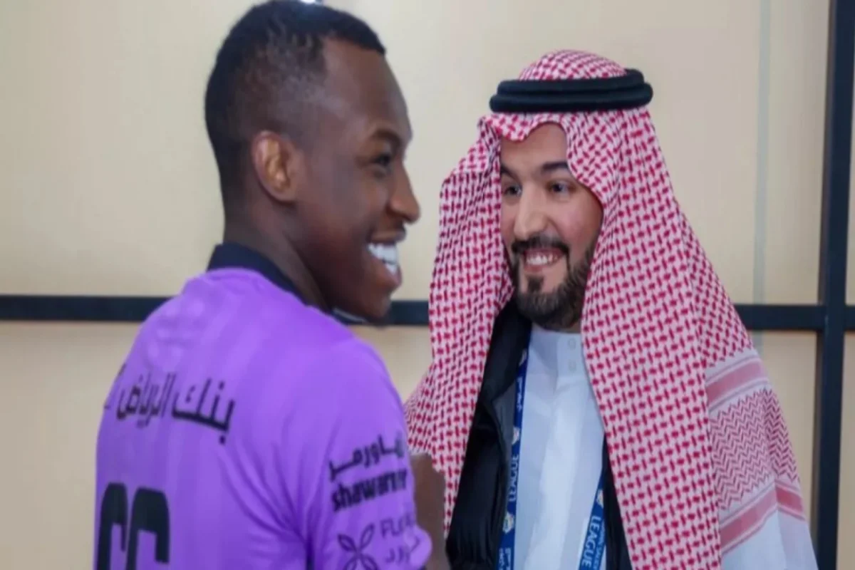 سعود عبد الحميد وبن نافل 