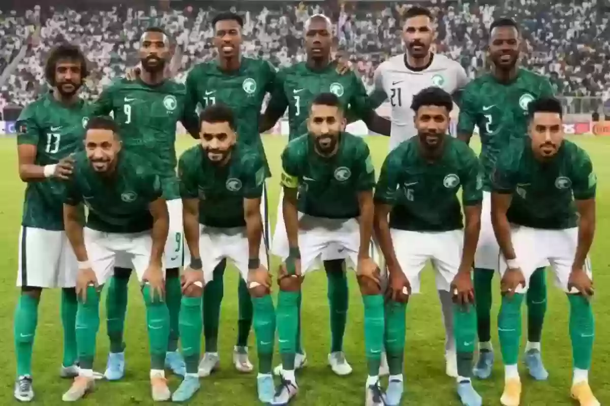 رد فعل جماهير المنتخب السعودي مع وصول حافلة اللاعبين