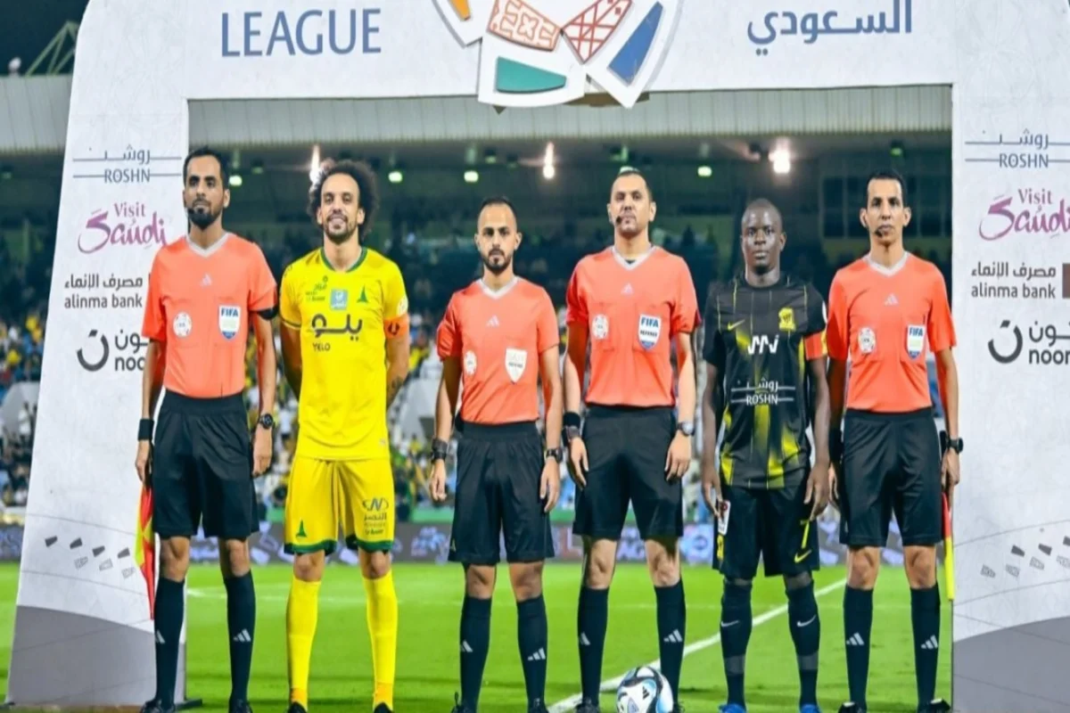 حكام مباراة الاتحاد والخليج 