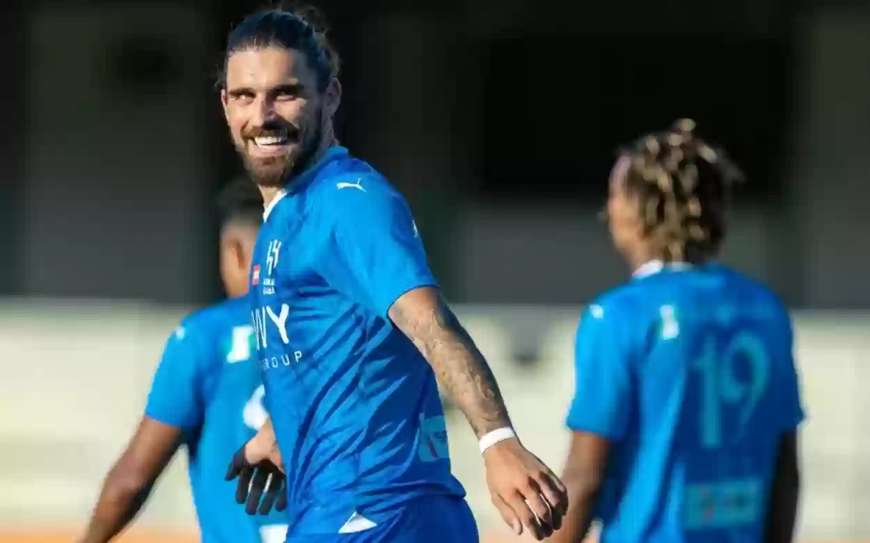 نيفيز يوعد جماهير الهلال