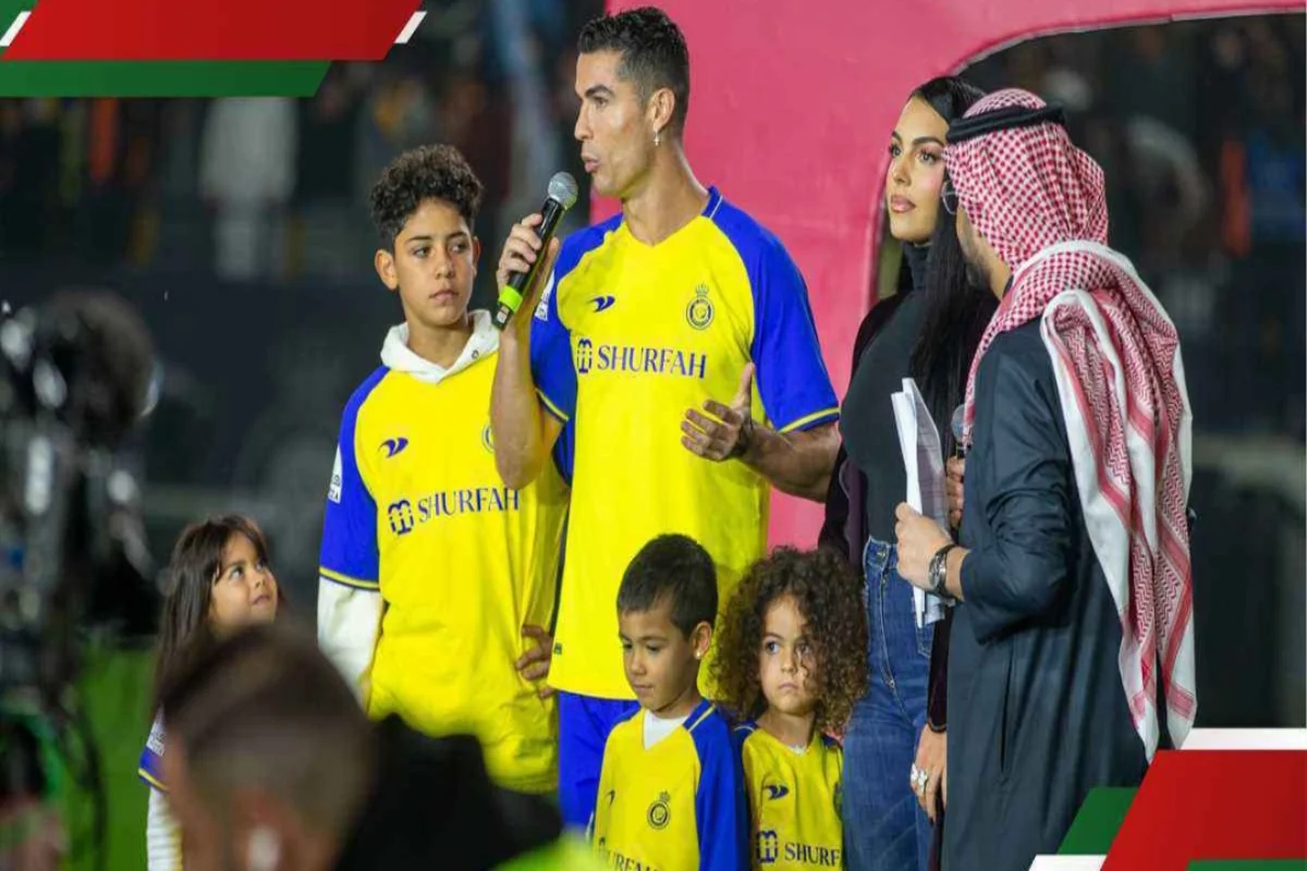 رونالدو وابنه 