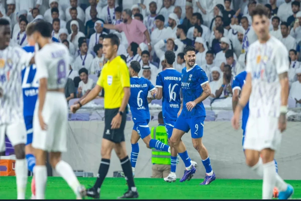 الهلال والعين 