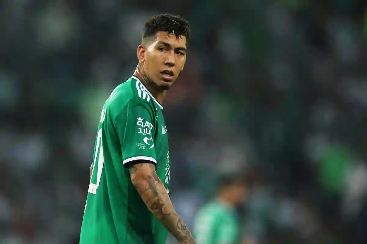نجم الأهلي يكشف تفصيلة مهمة قبل مباراة الهلال في نصف نهائي دوري أبطال آسيا