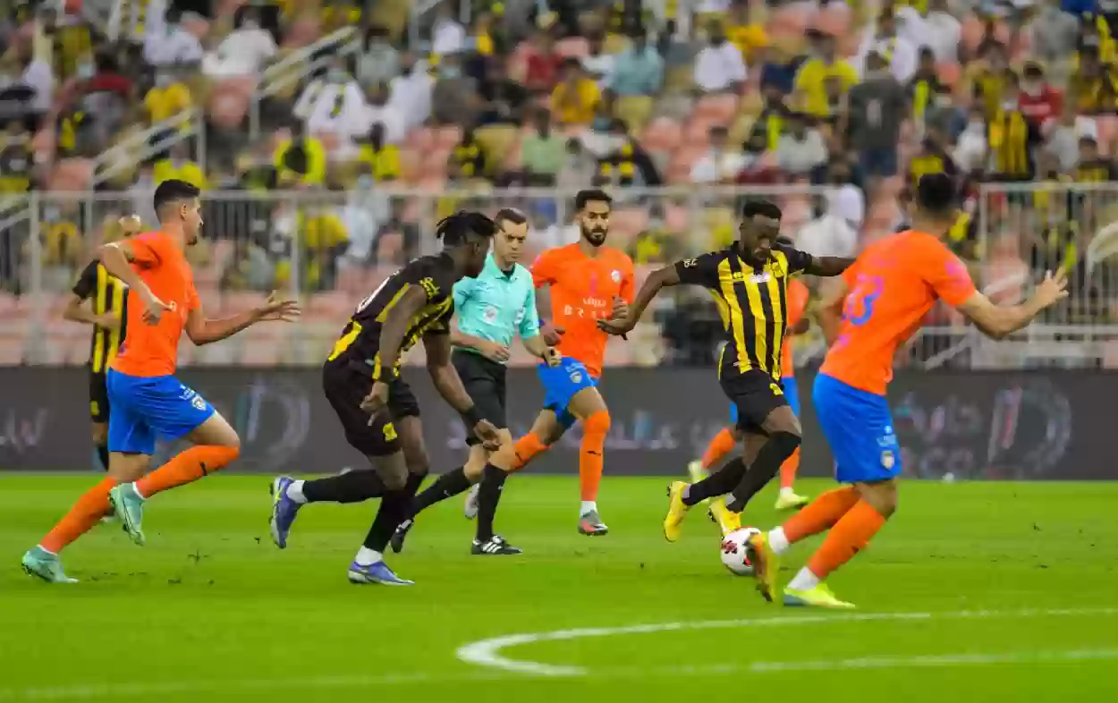 الكشف عن سبب مفاجئ بشأن نقل مواجهة الاتحاد والفيحاء