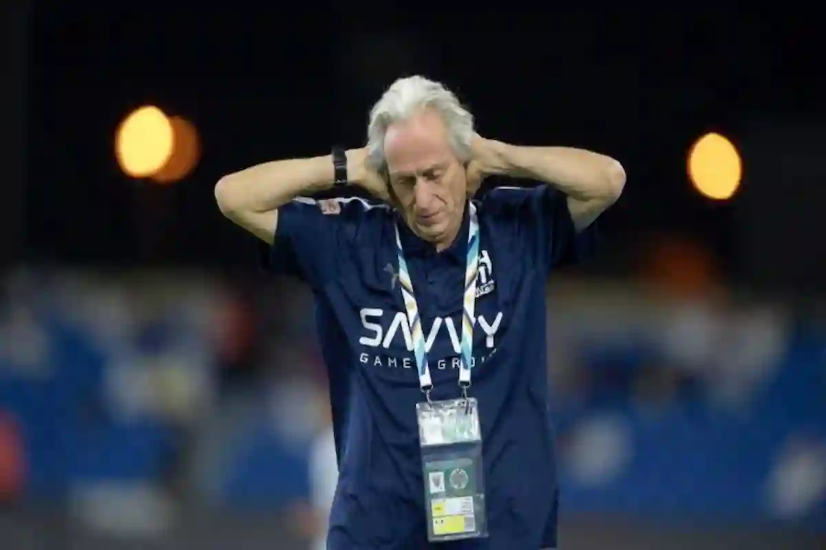 تصاعد حدة التوتر بين إدارة نادي الهلال السعودي ومدربه 